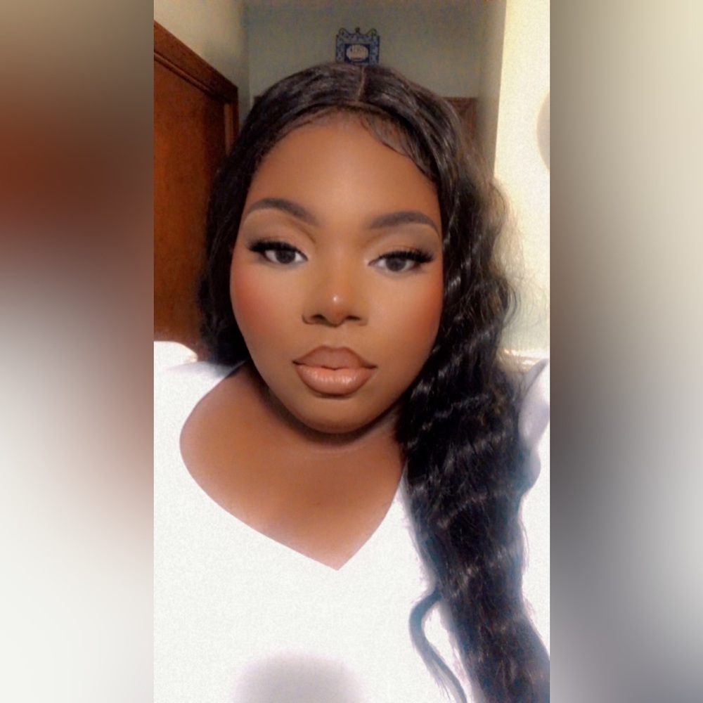 Meet your Posher, Queen lady